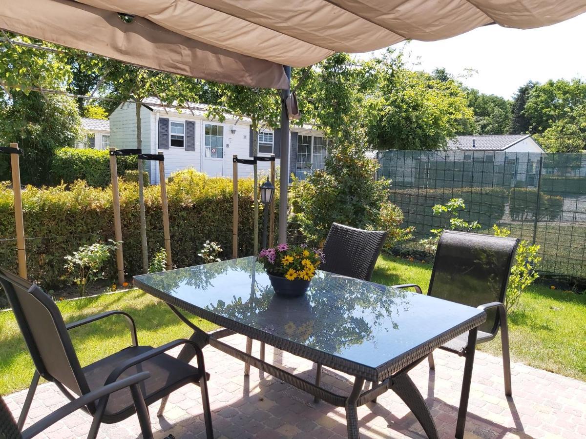 Bospareltjes Luxe Chalets Alleen Voor Recreatie Oisterwijk Exteriör bild